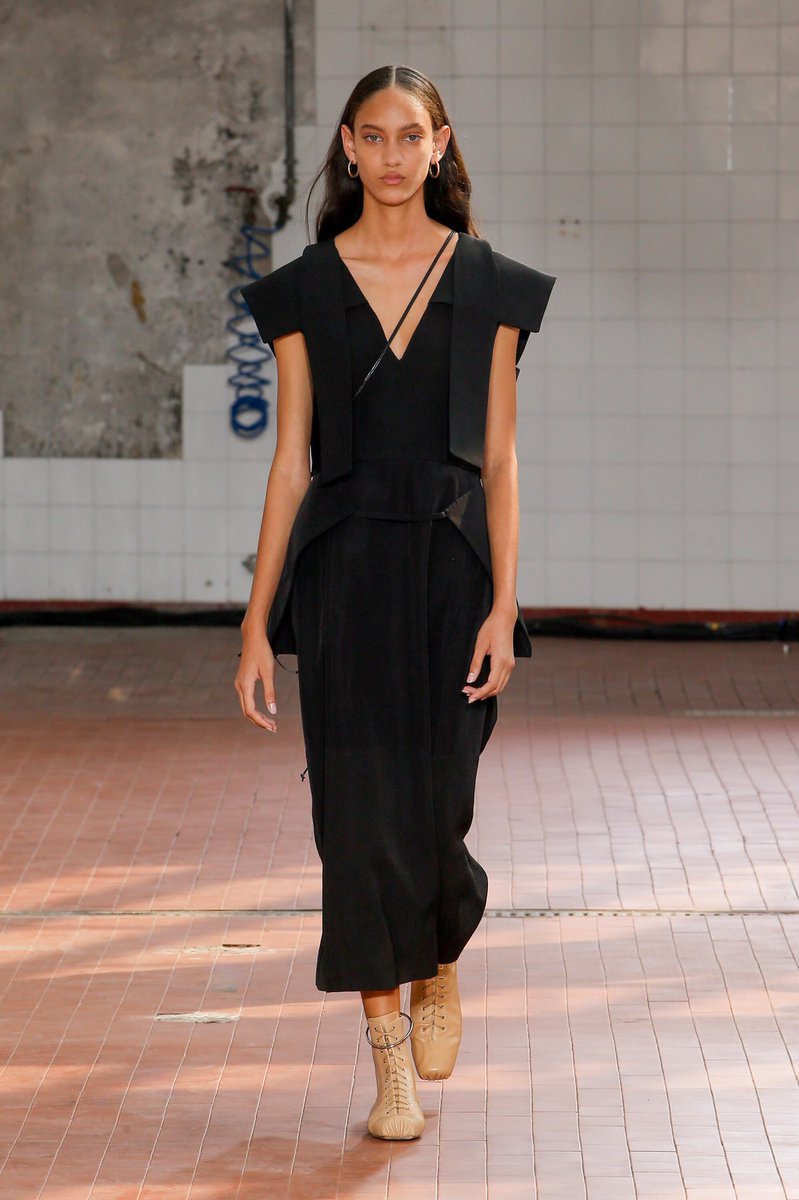 thestyledeskco's tweet image. #JilSander #MFW