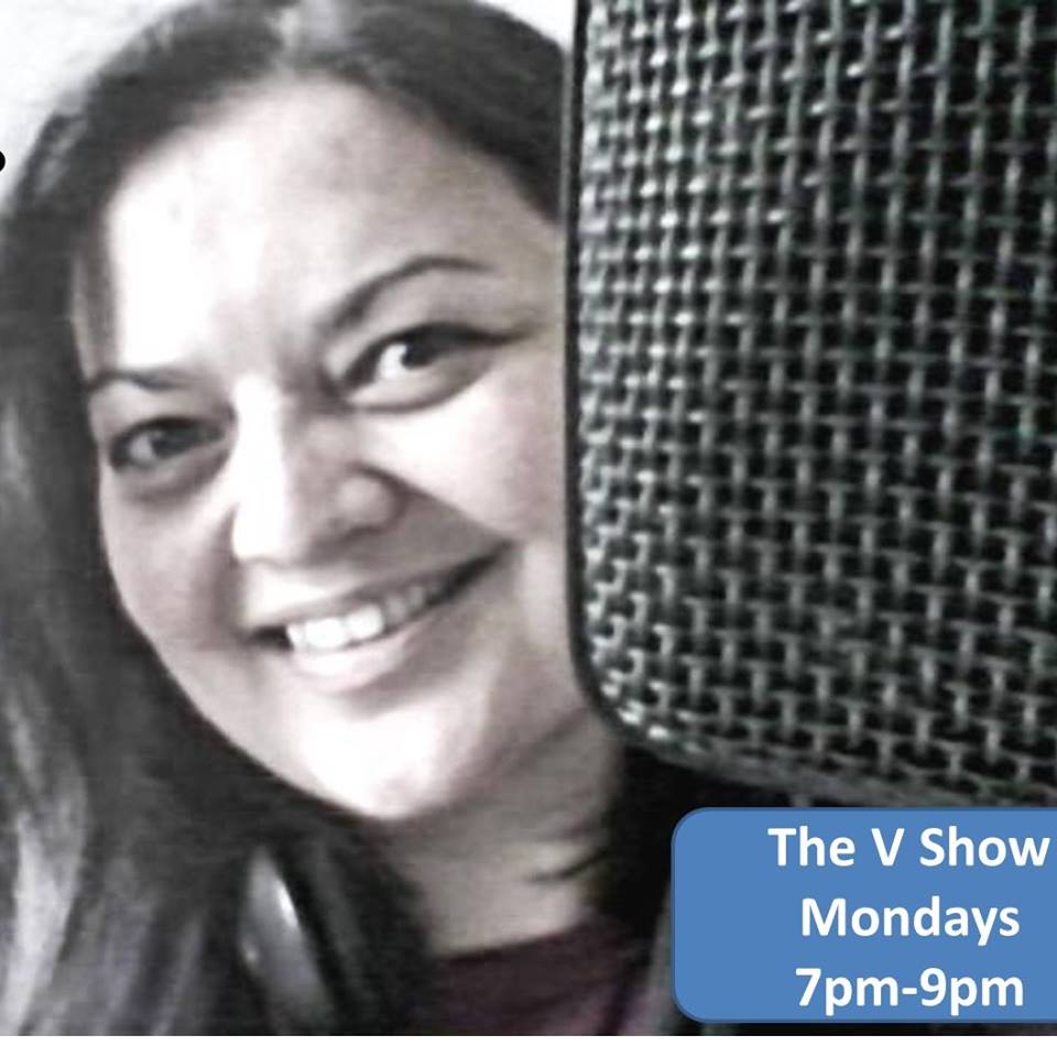DerbySoundRadio's tweet image. Missed The V Show Monday? Catch the replay tonight 7pm listen online: in2derbyradio.wordpress.com mentions for @DerbyFolk @derbyfeste #WellFest @LykkeEvents +Thrive #Derby's wellbeing festival + airplay for JosephKnight w/ Amy of @sunthievesmusic @LucyWardSings @gregmurrayuk
