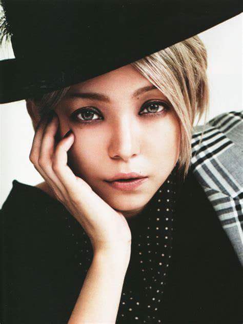 Namie Amuro 
Birth 1977.7.20 ~
Happy Birthday
  