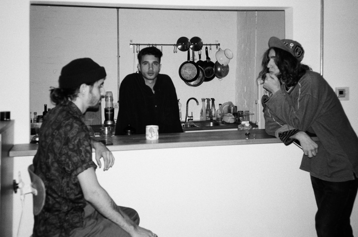 Today's NEU pick comes from East Londoners Human Pet, and the twitchy, propulsive 'II to Infinity'. diymag.com/2018/09/20/hum…