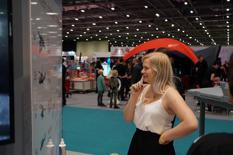 BAESystemsplc's tweet image. Think you can crack the maths to balance as many aircraft onto the deck of @HMSQnLz as possible? Visit us in the #TechnologyZone at @newscilive to give it a go! baes.co/sc4F50is0SL #NSLive