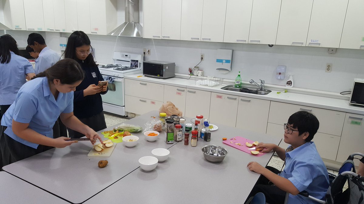 HammerbergRyan's tweet photo. A very enthusiastic group of year 8 students designed vegetable soup and taste tested their creations. Next, calculate which soup was healthiest!  #designtech #fibrerules #aesthetics https://t.co/W5Uynb5EQe