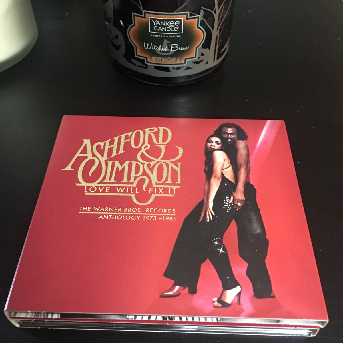 Loving this new #ashfordandsimpson anthology by @GrooveLineRec with stunning notes by @CJWikaneNYC. #GoodMusicIsEternal Love to the brilliant @ivaleriesimpson 💓