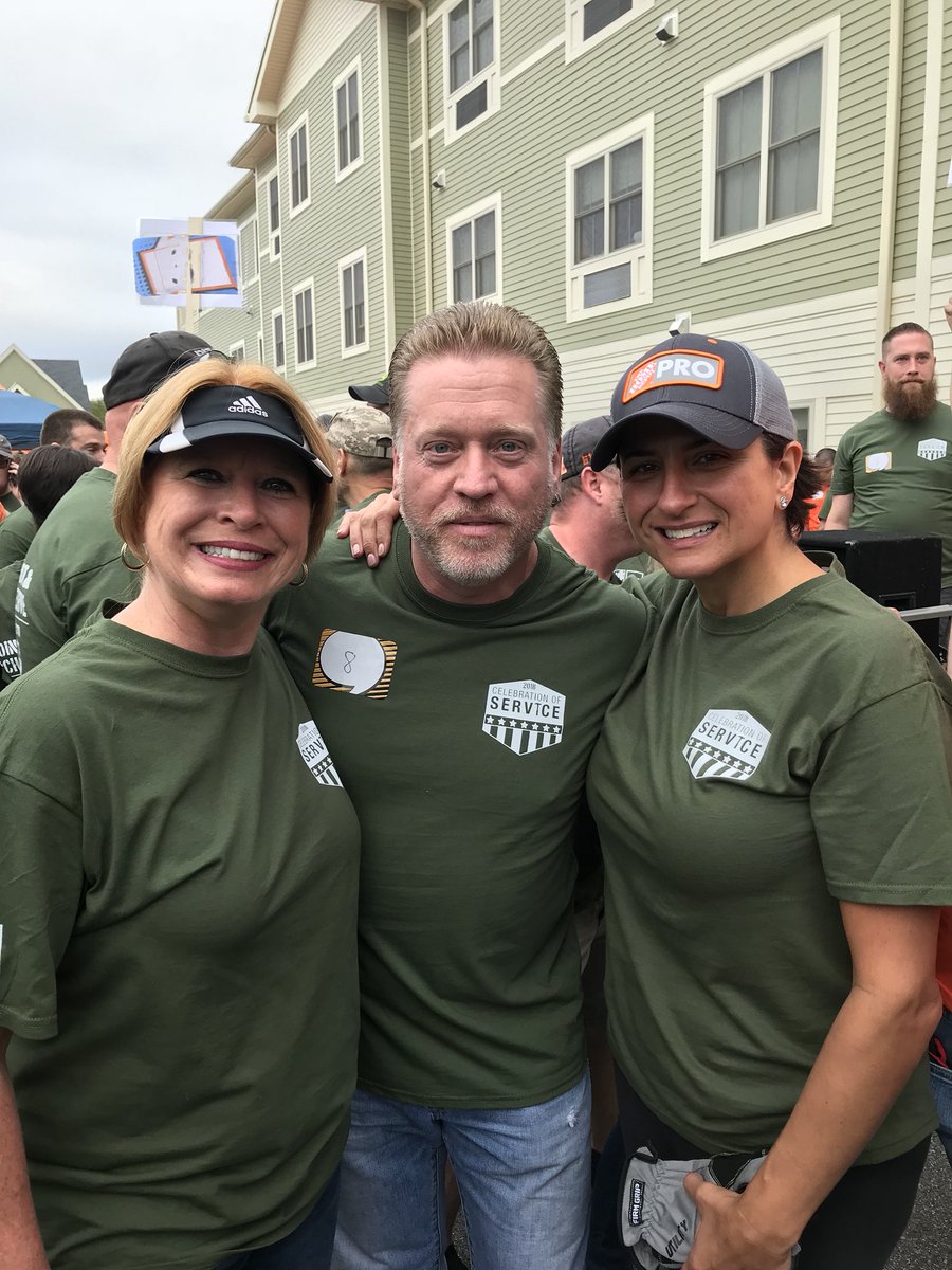 Pat06858216's tweet photo. Can you feel the power? @nyyroro @crystal_hanlon https://t.co/BuzxJUVot9