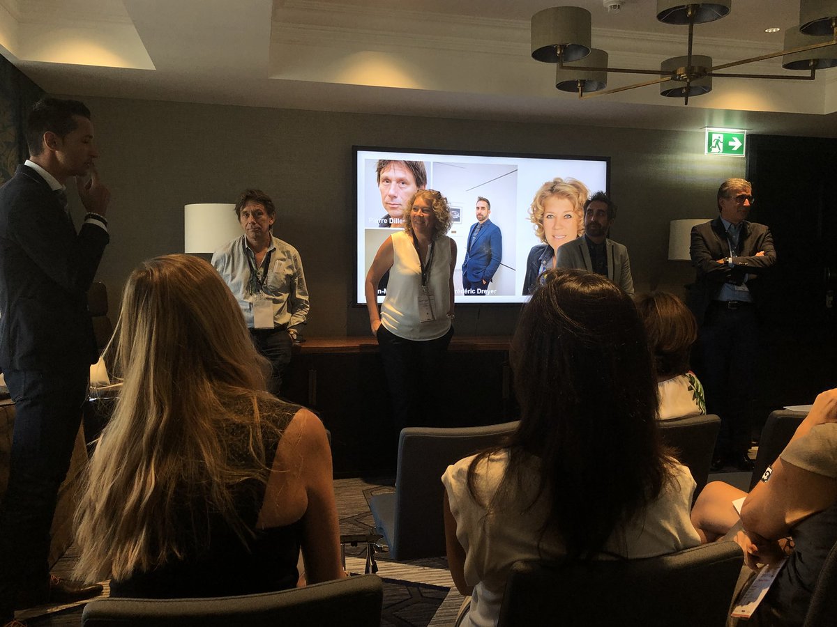 📌 les intervenants se prêtent au jeu des questions-réponses après les pitchs ! Merci à notre médiateur <a href="/YohannPERRON/">Yohann PERRON</a> pour avoir animé l’Arena EdTech/HRTech au @GLOBALTECHSUMMIT #HRTech #EdTech #RHSuisse #InnovationRH #DisruptHR