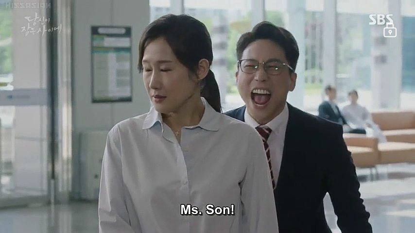 Allison_hoaRP's tweet photo. LeeSon shipper here.  
Laugh trip din tong dalawang to eh
#WYWSRainKiss https://t.co/3vTYkcQjzE