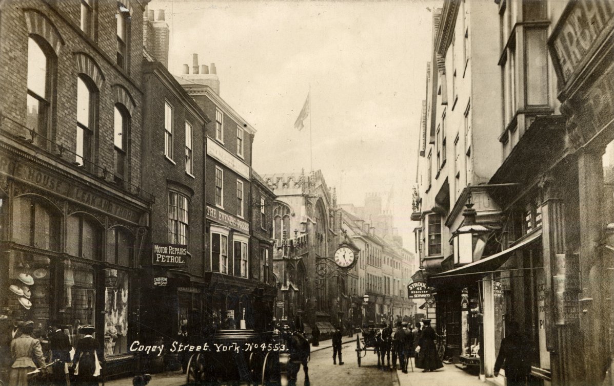 Streets_of_York's tweet photo. Limited edition book is available for £100 until 1st October! Hardbacked &amp; boxed, numbered &amp; signed by the authors with over 300 beautiful images similar to this one taken in #ConeyStreet #York! https://t.co/tFc4wjFcHj

All proceeds @YorkAgainstCanc, @York_Minster @yorkcivictrust https://t.co/yTlGS7Jzw2