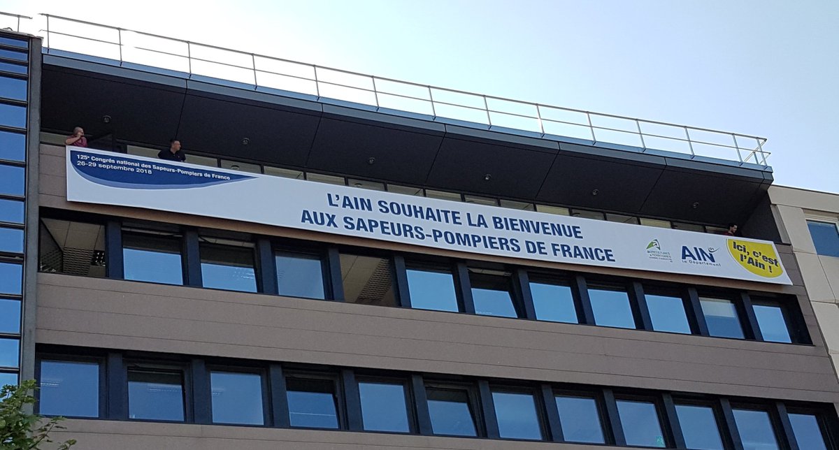 Departement_AIN's tweet photo. 🚒POMPIERS🚒 Le Département de l'#Ain prêt à accueillir le 125e Congrès national des sapeurs-pompiers de France. Rendez-vous du 26 au 29 septembre à Ainterexpo #Bourgenbresse pour découvrir la plus grande caserne de France ⏩ https://t.co/CKX3UsQBqm  #Icicestlain @congresSP2018 https://t.co/k6h66oRlVz