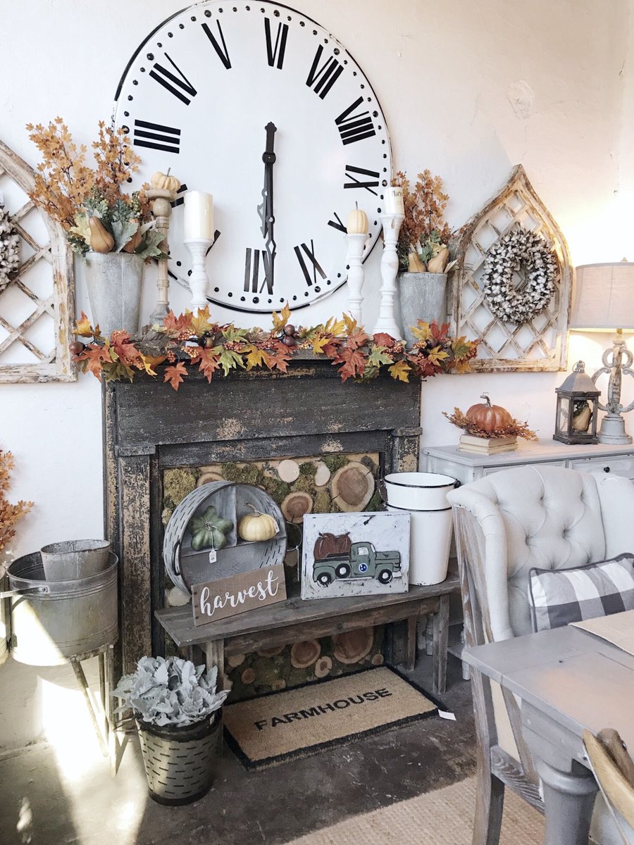 FadedFarmhouse's tweet photo. We just can't wait on the weather anymore! 95 degrees or not, I'm surrounding myself in fall vibes! 🍂 (And yes, I'm also wearing sweaters already. I'm taking steps of faith to bring in some cooler weather 😂) https://t.co/4TkWI71oJb