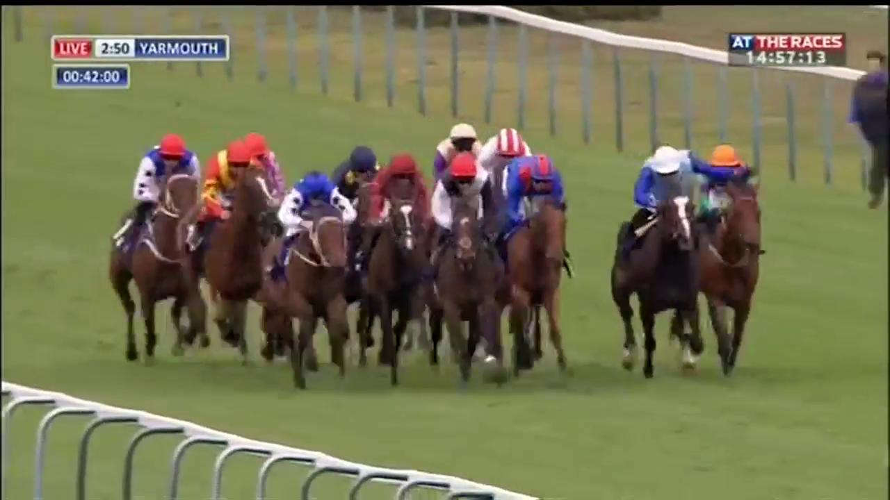 At The Races - Scat Daddy again - $150,000 filly Hidden Message oozes class and bolts up on debut for @oismurphy, @WilliamHaggas and @Qatar_Racing at @GTYarmouthRaces: