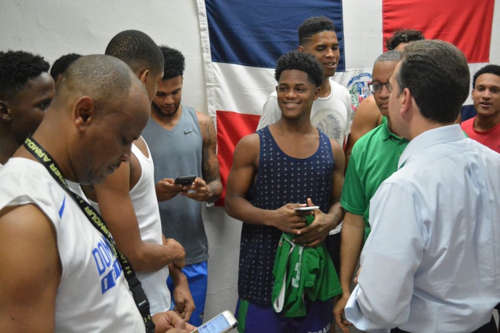 Visitamos las instalaciones del <a href="/ClubBameso/">Club Bameso</a> nos recibió su presidente Osvaldo Rodriguez Suncar junto a la Directiva. Nuestro país necesita más instituciones cómo está que fomenten en los jóvenes la disciplina y trabajo en equipo 💪☄️