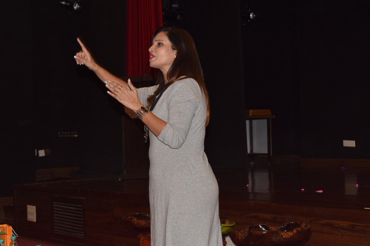 imsuc_campus's tweet photo. Career Development Centre at IMS Ghaziabad (University Courses Campus) organized the workshop on ‘Image Management’ on 20 September 2018 for the final year students of BBA (2016-2019).
#imsghaziabad
#CDCteam
#imagemanagement
#winningstartshere
#CEGRawarded https://t.co/zzt7PZFUyw
