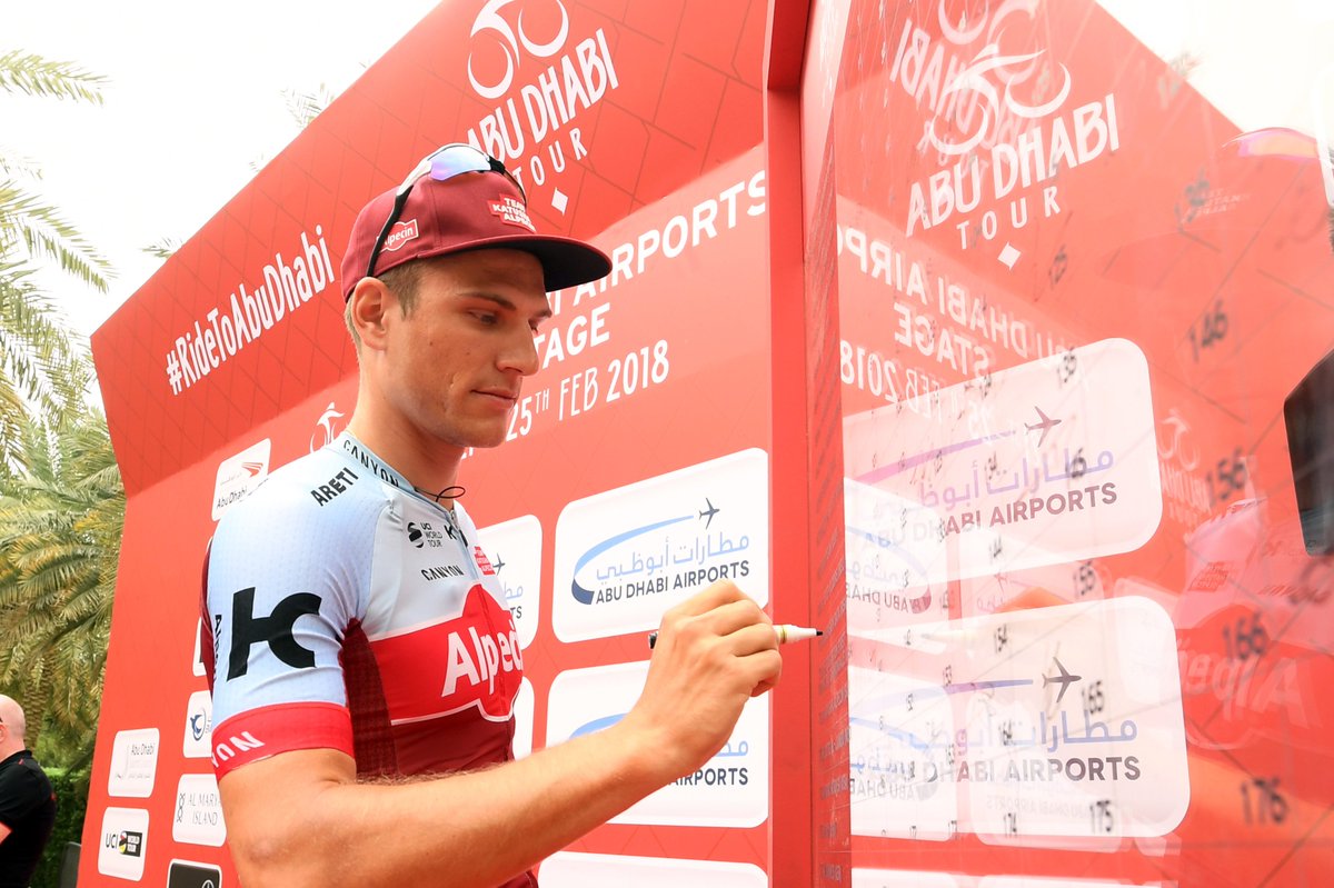 Which rider is this signing on for the stage?
#RideToAbuDhabi