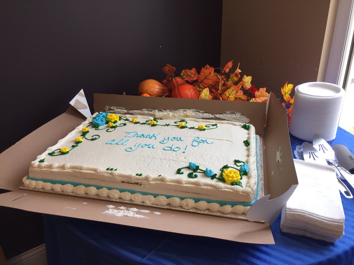 tideviewterrace's tweet photo. We cannot celebrate without cake. https://t.co/WrCCKP2I0c