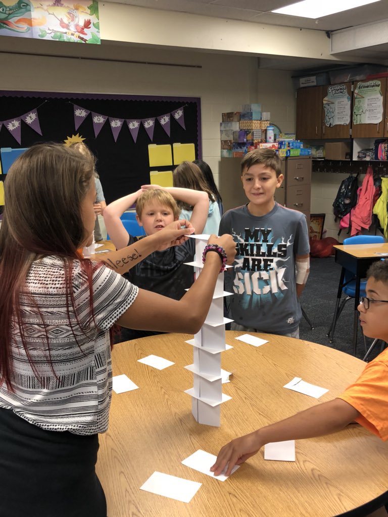 BulgerHale's tweet photo. SEL lessons! #HalePackStrong #WeAre54 https://t.co/Xr39hBLhJE