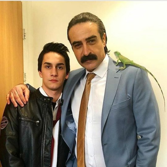 Sen bir kertenkelesin demirli <a href="/sinaozer/">Sina Ozer</a>