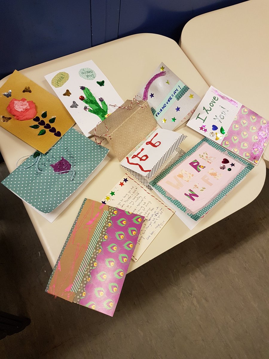 Feed Your head <a href="/GirlGangMcr/">GirlGangMcr</a>. Exploring what make a great friendship. Making friendaversary cards  #caring #listens #kind #supportive #loyal