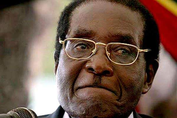 ROBORTMUGABE's tweet image. Sometimes their life is not better than yours. Their phone just has better picture quality &amp;amp; a better filter