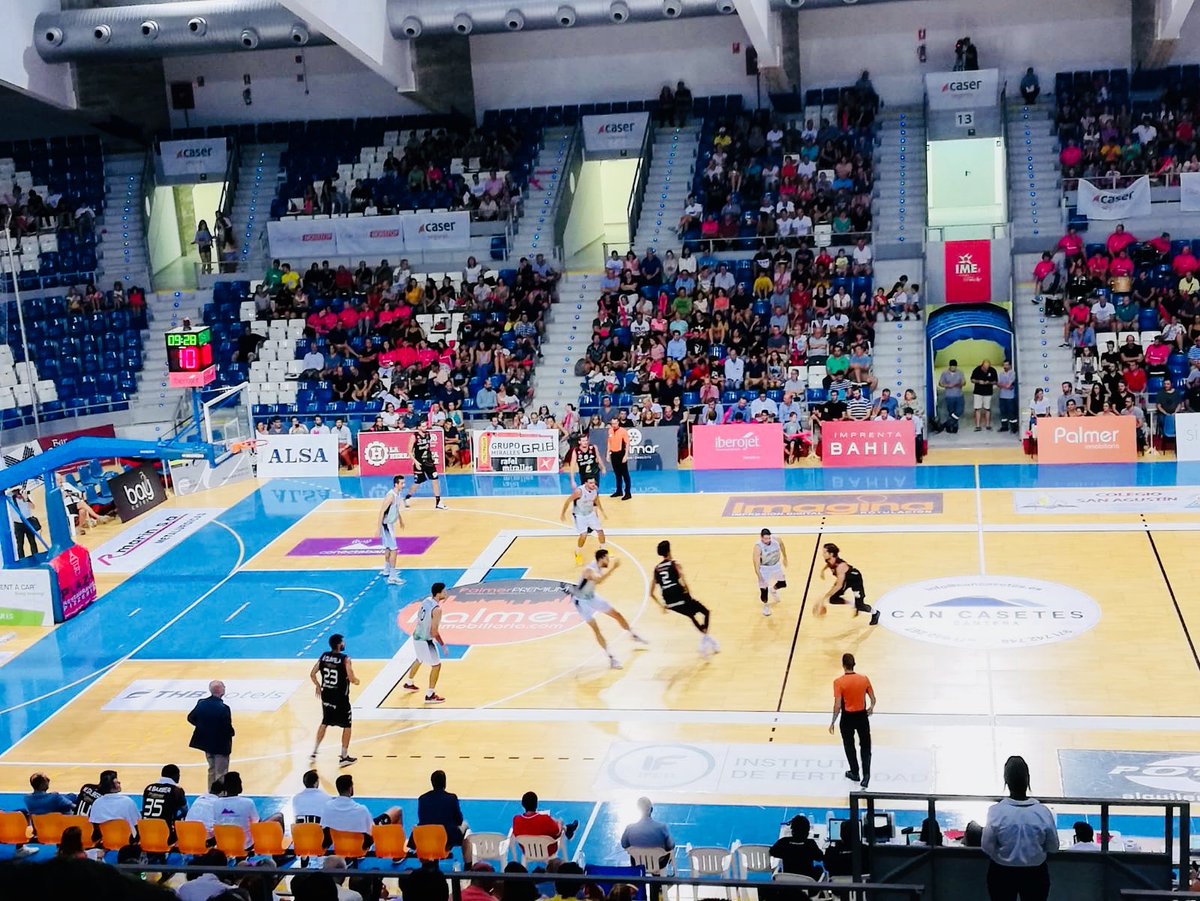 PP Balears (@ppbalears) on Twitter photo Perquè creim en l’esport com un dels al·licients més bons de la vida, @CompanyBiel i <a href="/joantonramonell/">Joan Toni Ramonell</a> al 50è Trofeu Caser Ciutat de Palma de #Bàsquet al Palau Municipal d’ Esports de Son Moix animant al @bahiasanagustin (Iberojet Palma)⛹🏻♂️#Esport #VidaSaludable ⛹🏻♂️ Perquè creim en l’esport com un dels al·licients més bons de la vida, @CompanyBiel i <a href="/joantonramonell/">Joan Toni Ramonell</a> al 50è Trofeu Caser Ciutat de Palma de #Bàsquet al Palau Municipal d’ Esports de Son Moix animant al @bahiasanagustin (Iberojet Palma)⛹🏻♂️#Esport #VidaSaludable ⛹🏻♂️