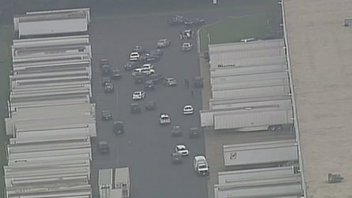 #BREAKING 3 dead in Maryland business park shooting bit.ly/2NrwLb1?utm_so… https://t.co/aXhGQEIO5r