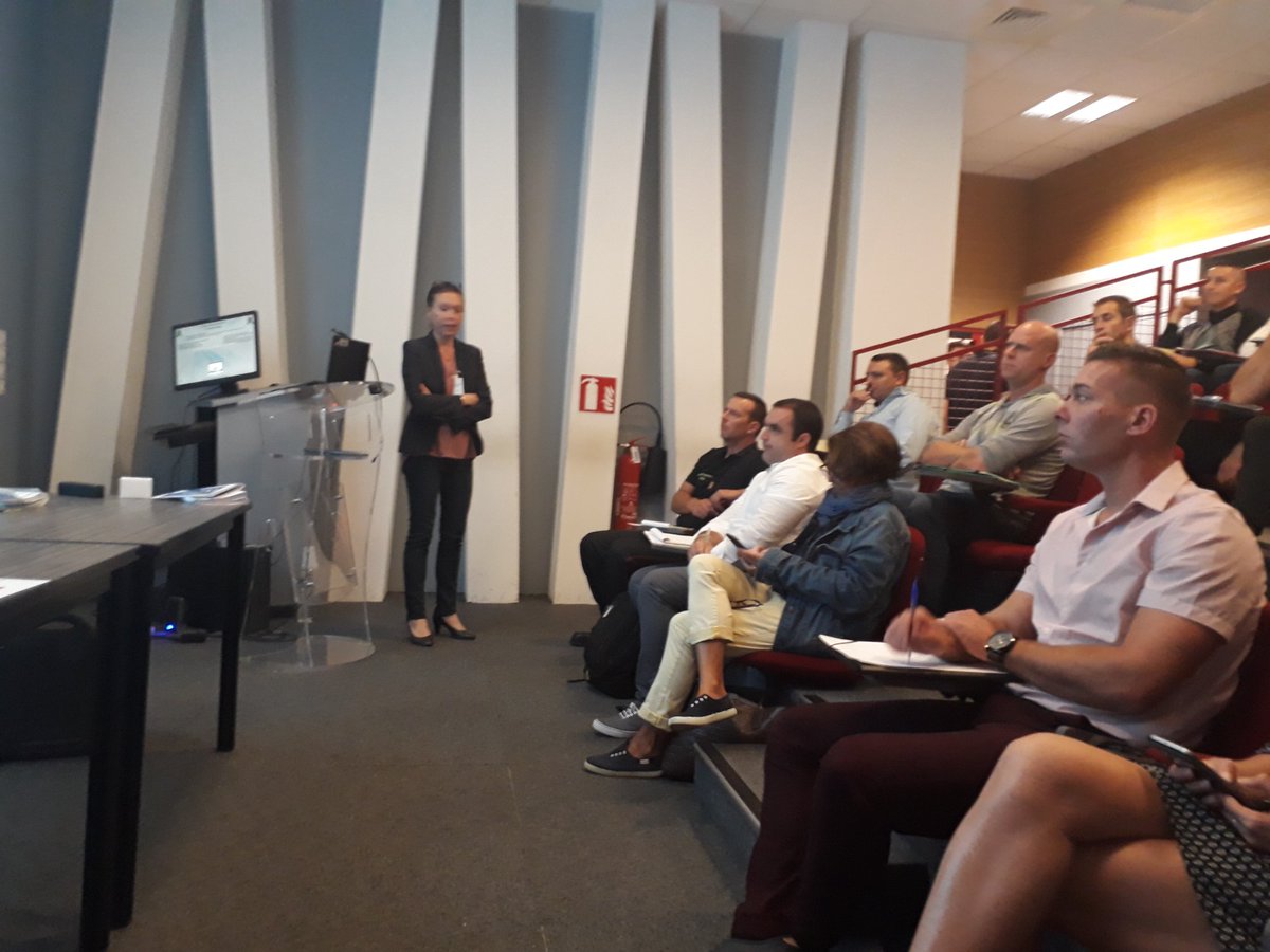 Super journée de recrutement #BSPP <a href="/PompiersParis/">PompiersParis</a> avec <a href="/MassatCaroline/">Caroline Massat</a> 
Merci de l'accueil et très heureux d'avoir pu voir les anciens !!!!
<a href="/GRDF/">GRDF</a>