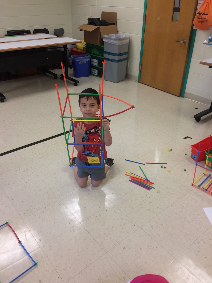 Rodgers_Edu's tweet image. “If I Built A House” @mrchrisvandusen mine would look nothing close to these amazing kindergartner’s designs! @sharkhappenings #asesbettertogether #sharkSTEAM