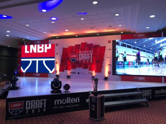 Podium_Deportes's tweet image. Comienza el #draft2018 en la #LNBP en #Morelia 

📸 @Fito_Rmz