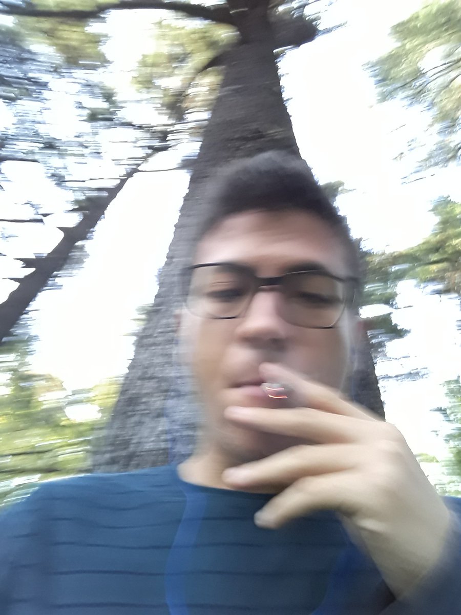 AdanBayardo's tweet photo. Me salió deaverga la foto de la temblorina que me dio ese joint jaja https://t.co/A2mSFyVcPV