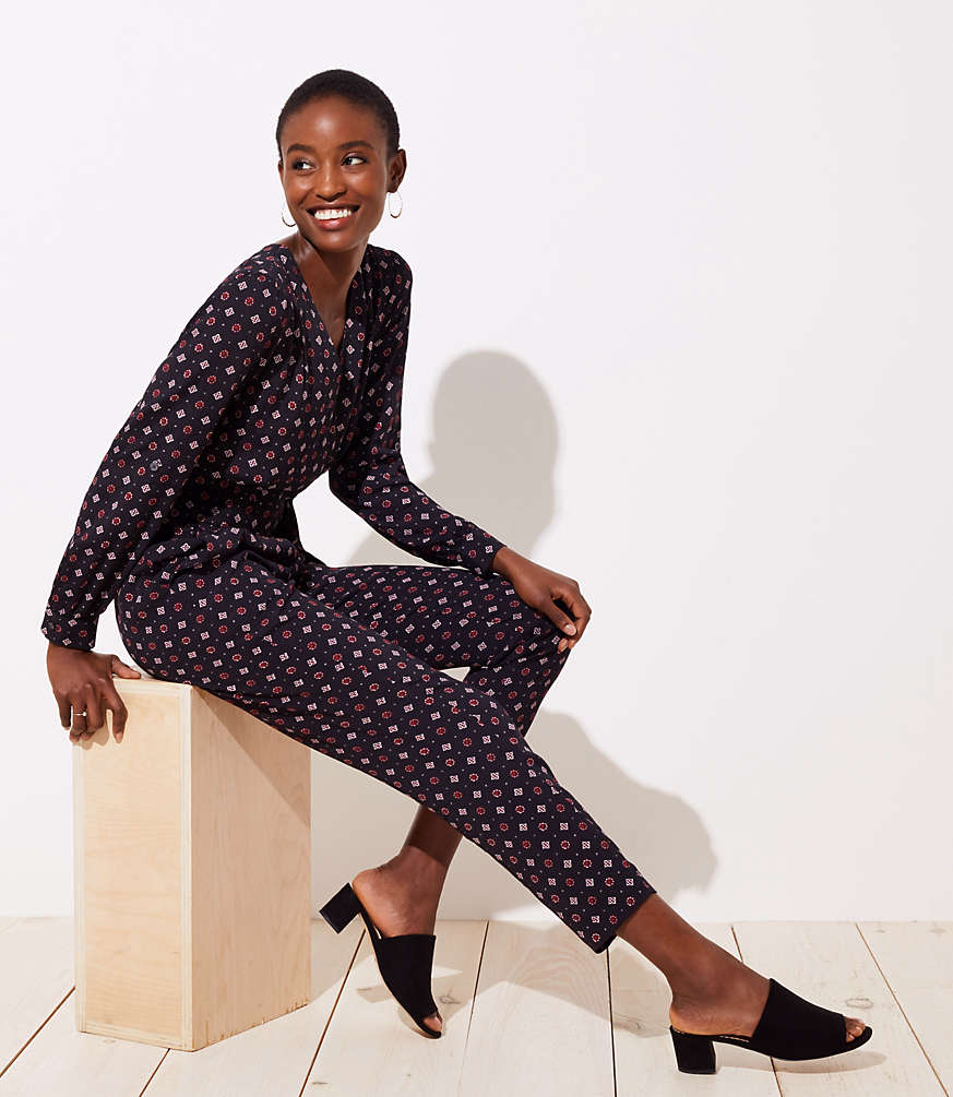 libaasco's tweet photo. loving the mosaic pattern on this @LOFT jumpsuit! Get it for under $55 with code NEWNOW here https://t.co/kpQ89znitR
#modestfashion https://t.co/fb7WaoDvHg