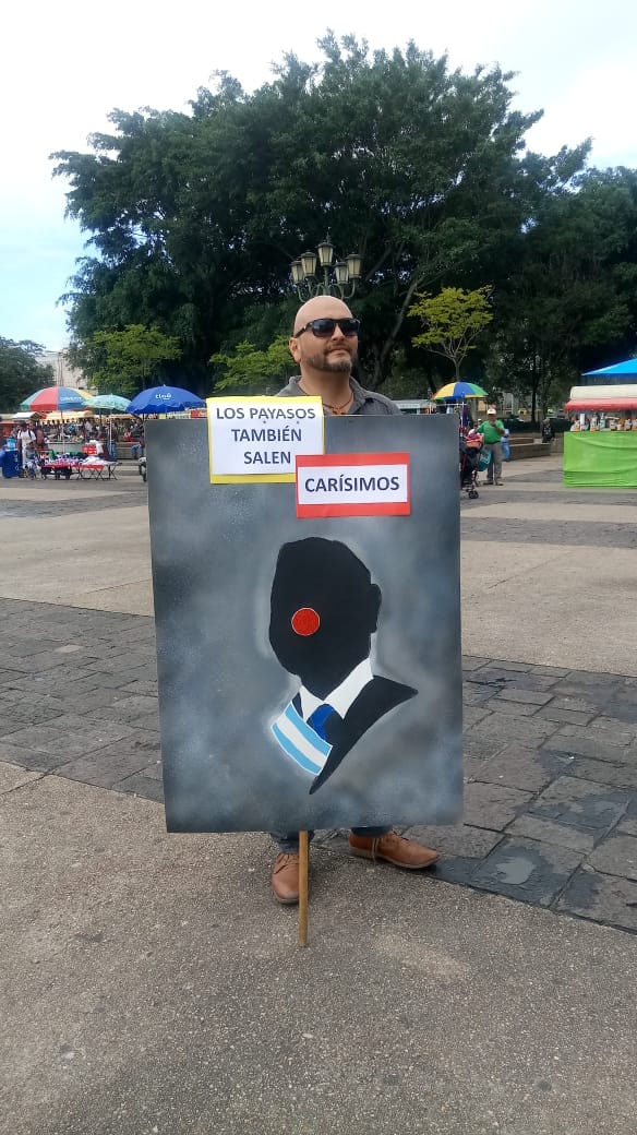 Diario La Hora tweet media