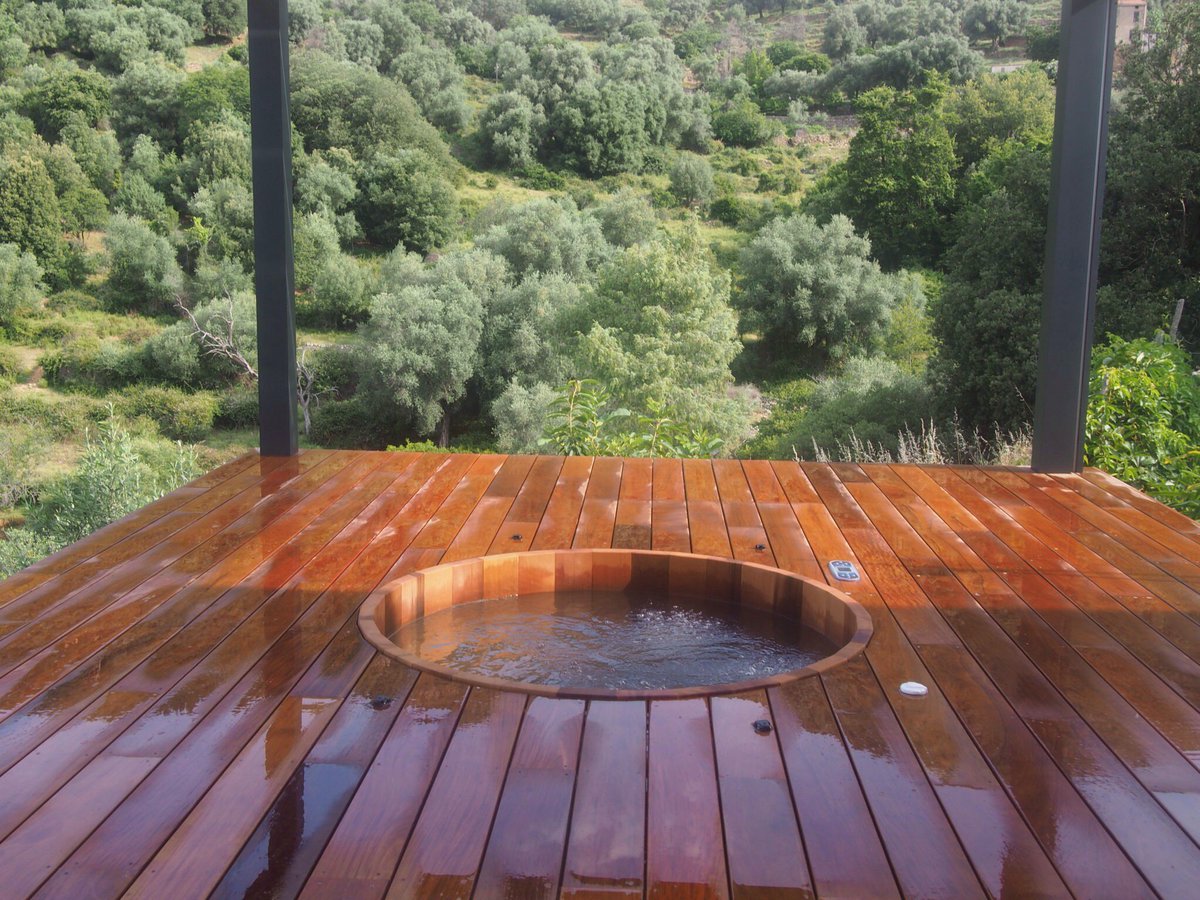 CBoisDirect's tweet photo. 👌Superbe Terrasse en Ipé en Corse
#maison #jardin #outdoor #aménagement #paysagiste #décoration #terrasse #zen #detente #calme #bienetre #bois #corse https://t.co/sMjFCiCLTj