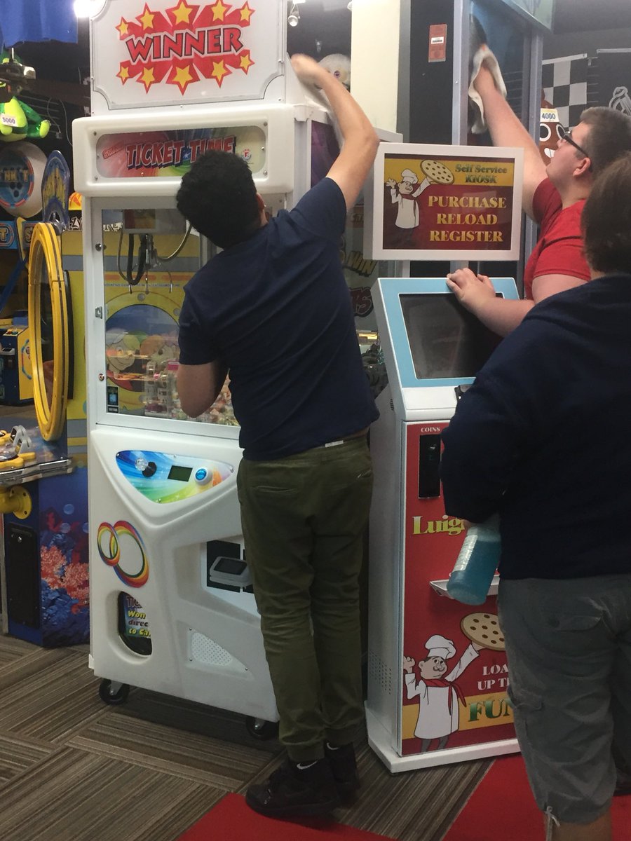 MrsHernandez246's tweet photo. Out in the community again working and #volunteering at Luigi’s Pizza 🍕 All my awesome #students worked hard cleaning the game room! #sped #communityexperience #jobtraining #WAHS  #MakeADifference129 https://t.co/2MEBZpyJT9