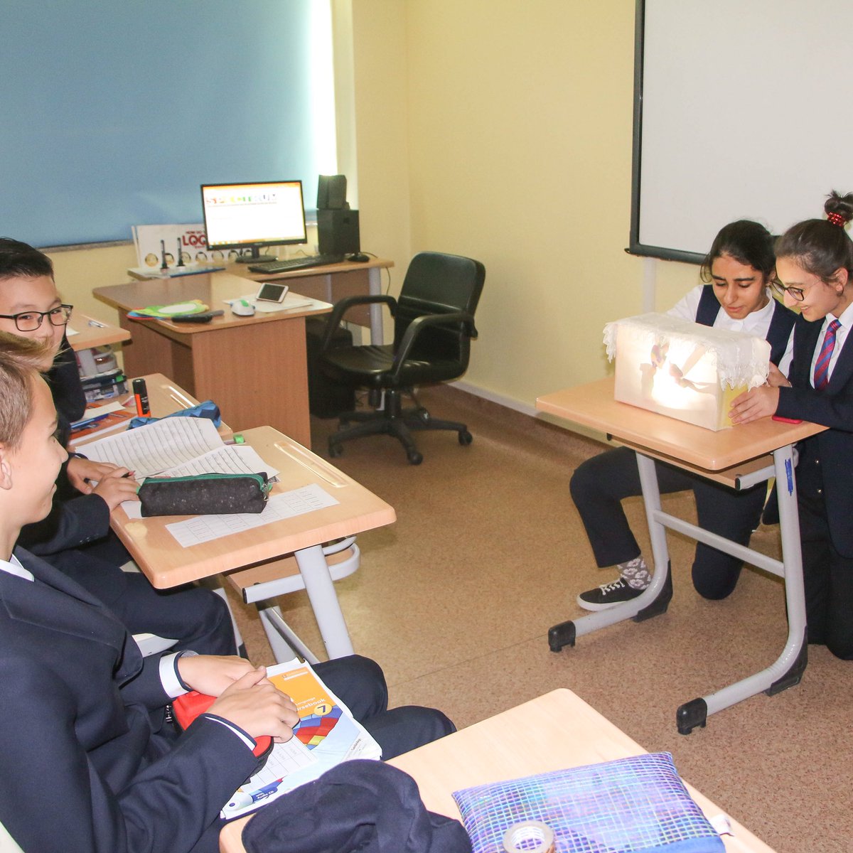spectrum_is's tweet photo. There was a Turkish Shadow Play called Hacivat & Karagöz for our students today. Thanks to that and other activities, the day of Turkish Language went very interesting and involving.
⠀⠀
#Turkish #Shadow #Play #Fairtales #SpectrumIS #Spectrum #Astana #Kazakhstan #BilimOrda https://t.co/Whj5nB642S