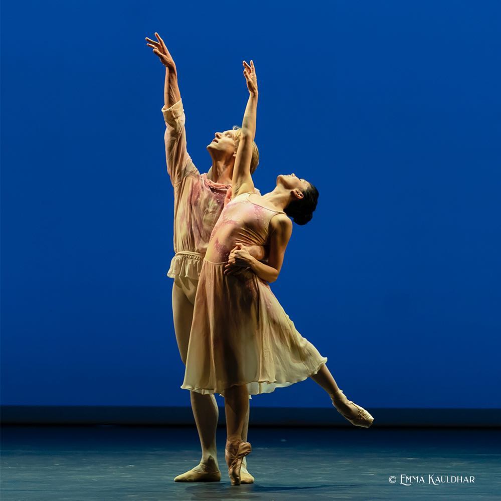 BalletBestPhoto's tweet photo. Natalia osipova and David Hallberg
“The Leaves are Fading” by Antony Tudor,  Antonin Dvorak
from "Pure Dance", Sadler’s Wells, London, England
📷 Emma Kauldhar / Dance Europe
(September 12 to 16, 2018)
https://t.co/yShq7pbnww https://t.co/AVVhCQ8UoH