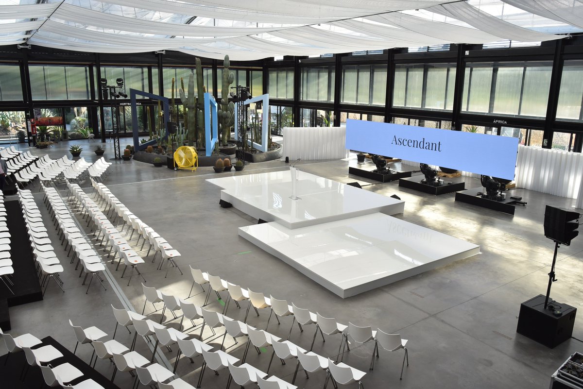 minsaitbyindra's tweet photo. En unos minutos, comienza la presentación de la nueva #Minsait, "an @Indracompany", la empresa líder en #TransformaciónDigital y en TI en España y Latam | #LanzamientoMinsait #HolaMundo https://t.co/Nb3JRFfy2I