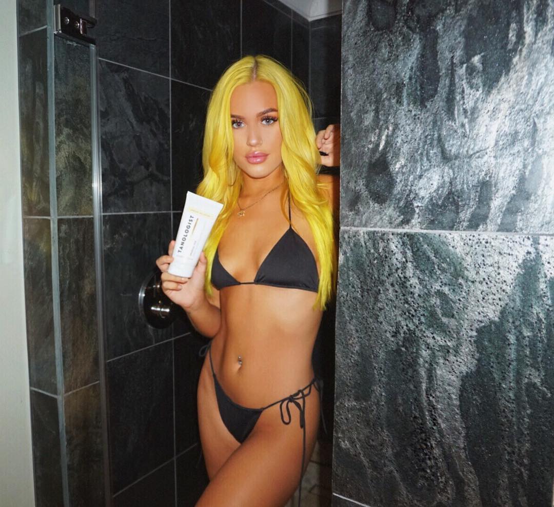 T H E  G R A D U A L  @lottietommo uses our gradual lotion as a daily moisturiser to keep her tan topped up. You can also add our Self-Tan Drops to it for an extra pop of bronze ⚡️ 

Available <a href="/superdrug/">Superdrug</a>