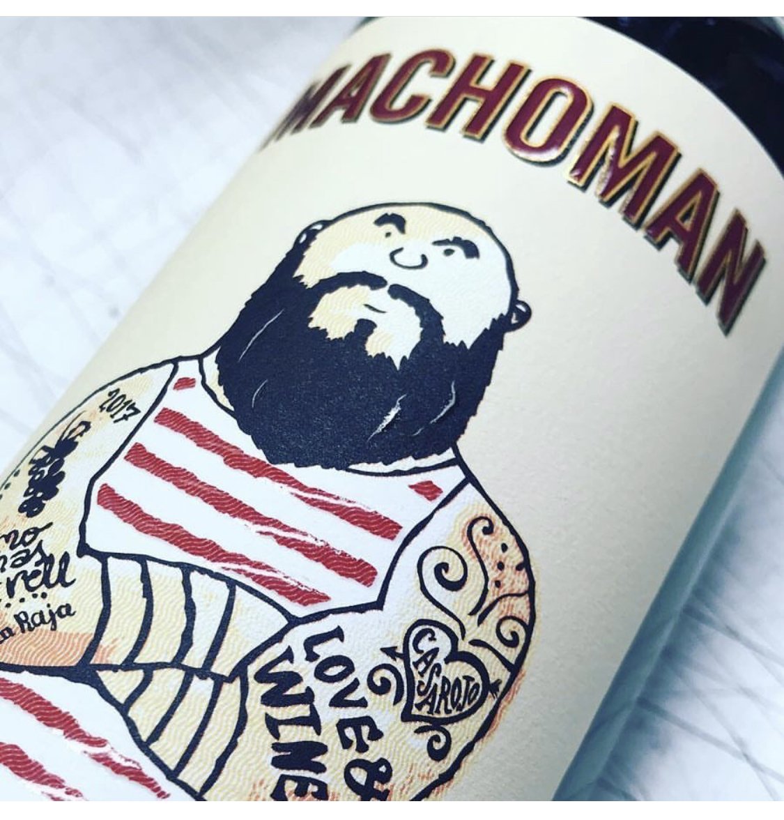 winelitevini's tweet photo. IO SONO IO... #machoman2017
@BodegasCasaRojo
#lamonastrellperfecta
https://t.co/KBX7ZakU5P https://t.co/ddYaloEdwJ