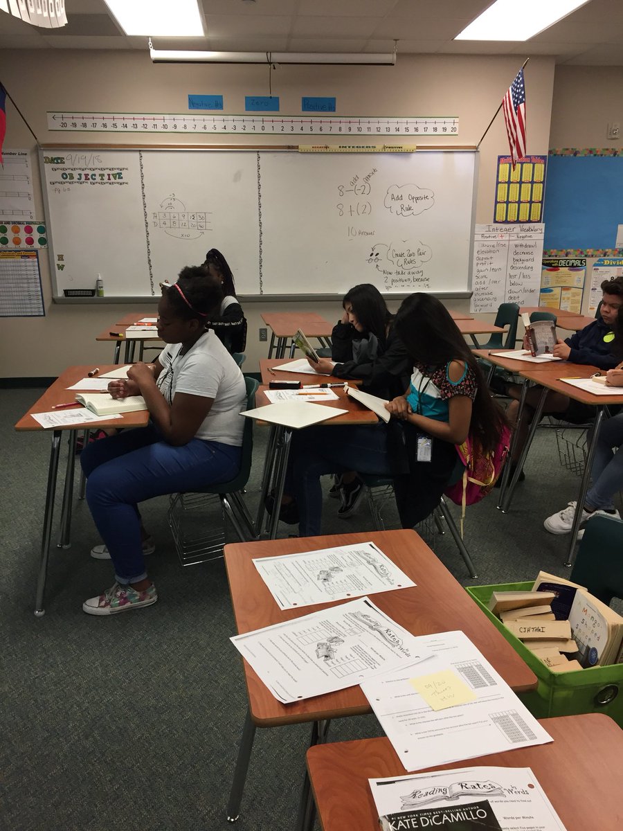 MaraMaraTran's tweet image. Our 7th graders finding out their reading rate by using Ratio tables.  Way to tie Math skills to reading!  @CardiffColts #KatyModelsMath. @hanlkang @Mostof24 @mars