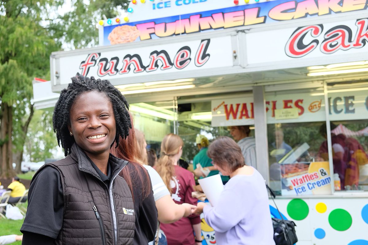 cedarcrestcolle's tweet photo. Homecoming & Reunion Weekend is just around the corner, and there is so much fun to be had! Check out a full schedule of events here: https://t.co/xgzYQqAVTP #CedarCrestCollege #CCChomecoming #CCCreunion #FalconFamily https://t.co/tl7v2comL5