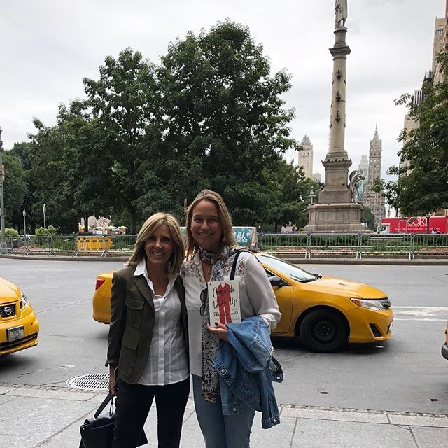 castellougento's tweet image. Reunited with great friend @alisyncamerota after her great family vacation  @castellodiugento 🇮🇹 perfect NY setting and 👏🏻 👏🏻👏🏻to #amandawakesup .
.
#puglia #castlehotels #bestdestinations #retreatholidays #igtravel #lecce #destination #weareinpu… ift.tt/2MMY8ag