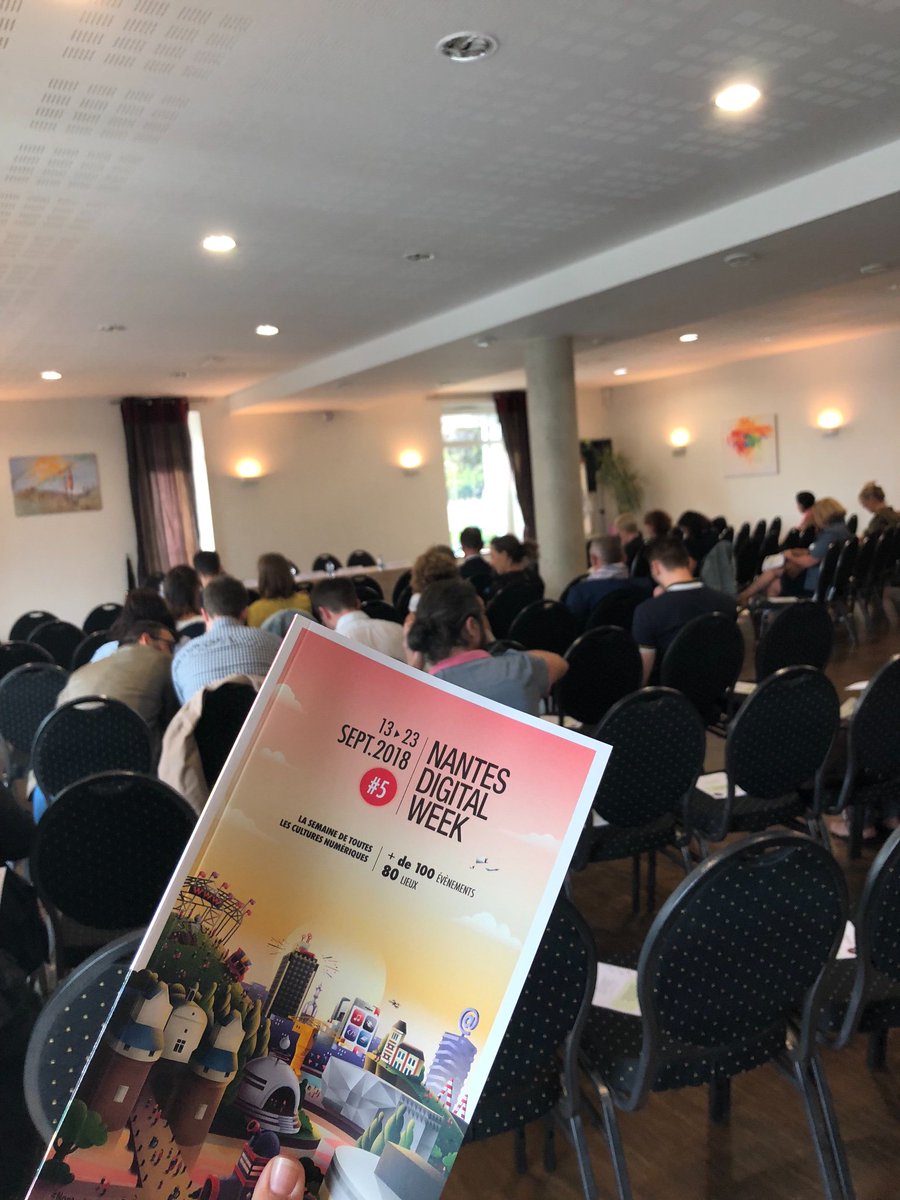 exeisconseil's tweet photo. [Digitalisation des parcours client] Krystel Lafréchoux - Banque Populaire, Razika Kout - CBRE, Alain Kondercuff - DGFIP, Hélène Suet - Vorwerk, Renaud Montin - ERAM partagent leur experience ce soir à notre table ronde ! #NantesDigitalW https://t.co/FGvIZeOble