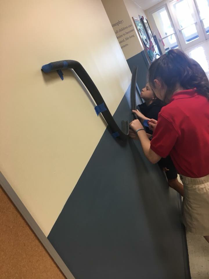 LangtreeCharter's tweet image. 5th grade Force and Motion wrap up!! Marble roller coasters 

#sciencelabRULES
#langtreecharter