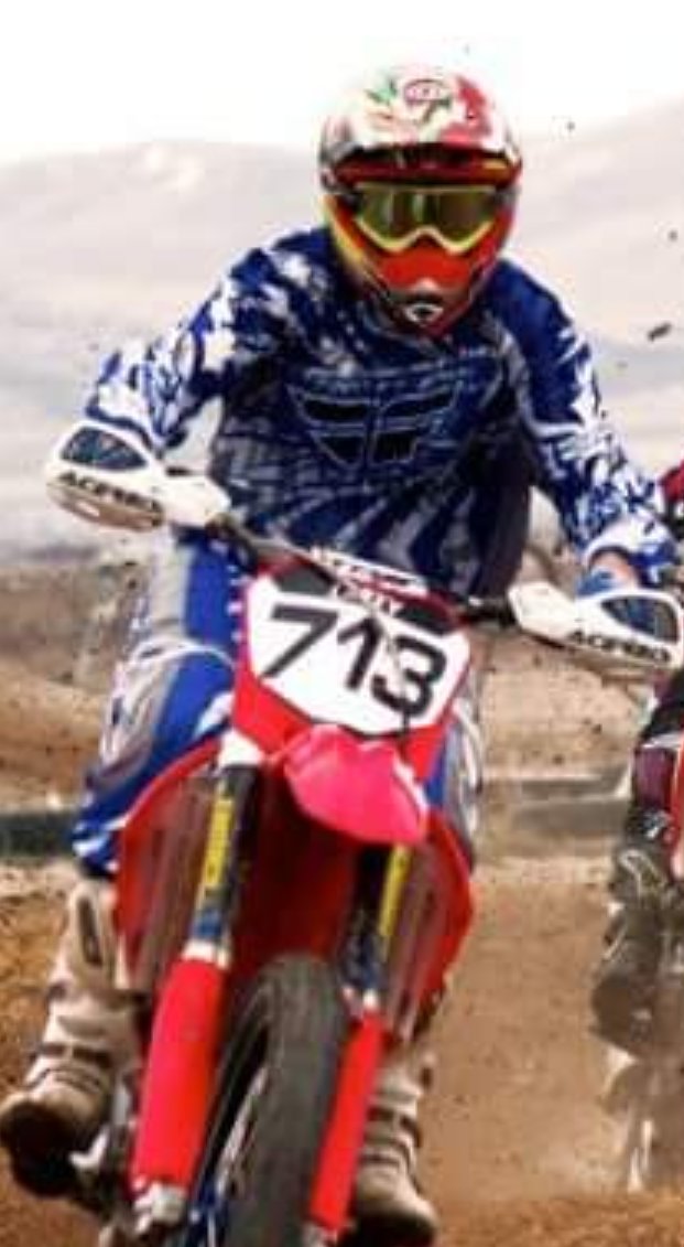 TheLastField's tweet photo. It's funny how much life has changed in the past 7 or 8 yrs. Used to live to ride my dirt bike, now I talk soil health and post farm pics on twitter #priorityshift https://t.co/H5DPbBf3hx