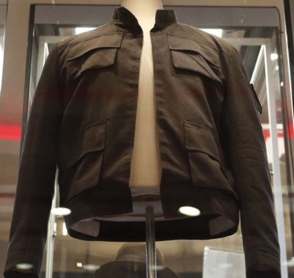 ohioherald's tweet photo. Han Solo's Jacket set to fetches over $1m at a film auction in the U.K.
(adrian denis) https://t.co/YyVOZ5yzWL