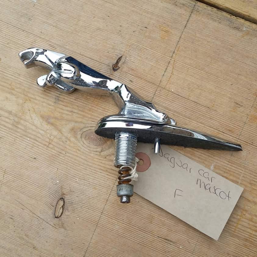 WorthingAuction's tweet photo. A Jaguar car bonnet mascot. In auction 25th September. #wga #auction #worthing #shoreham #brighton #hove #sussex #jaguar #bonnetmascot #carmascot #autojumble #automobillia https://t.co/tdGnnXJcSP
