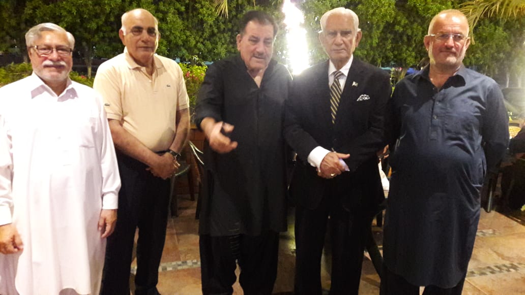 arkqasuri's tweet photo. Who is Zulfi Bukhari,who h https://t.co/TMS0UNadA0