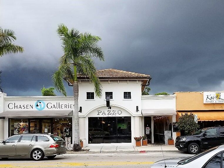 JeniBondSays's tweet photo. Southside Village in Sarasota, Florida, welcomes shoppers who love consignment &amp; home furnishings shops.  Other great shopping &amp; dining options exist, as well.

Visit https://t.co/17Yz0Ulr0P for more details.

#Sarasota 
#Shoptember
#Sarasotashopping
#Ad https://t.co/eRmnERcVr2