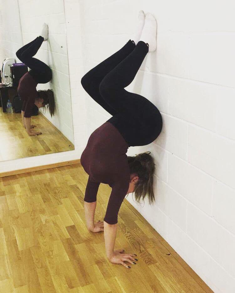 DyamondOfficial's tweet photo. ...tumbling work to learn back handsprings, cartwheels, walkovers and many more! Acrobatics is for all levels and we have classes for age 4 all the way up to adults! Get in touch via our page for more info 💎 https://t.co/JwiueR9oQ9