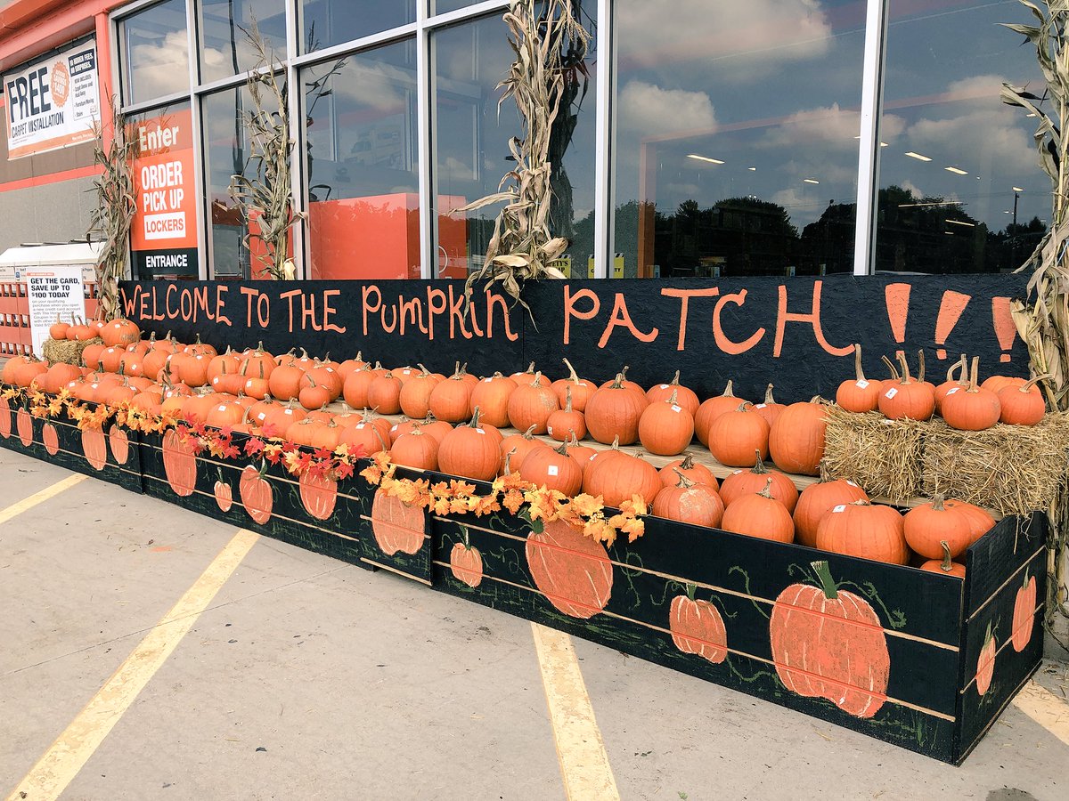 A big thank you to <a href="/cochran_marc/">Marc Cochran</a>  &amp; his team at 4149 for creating a great pumpkin set for us this year! We love your creativity! <a href="/D_Liberato1/">Debbie Liberato</a>