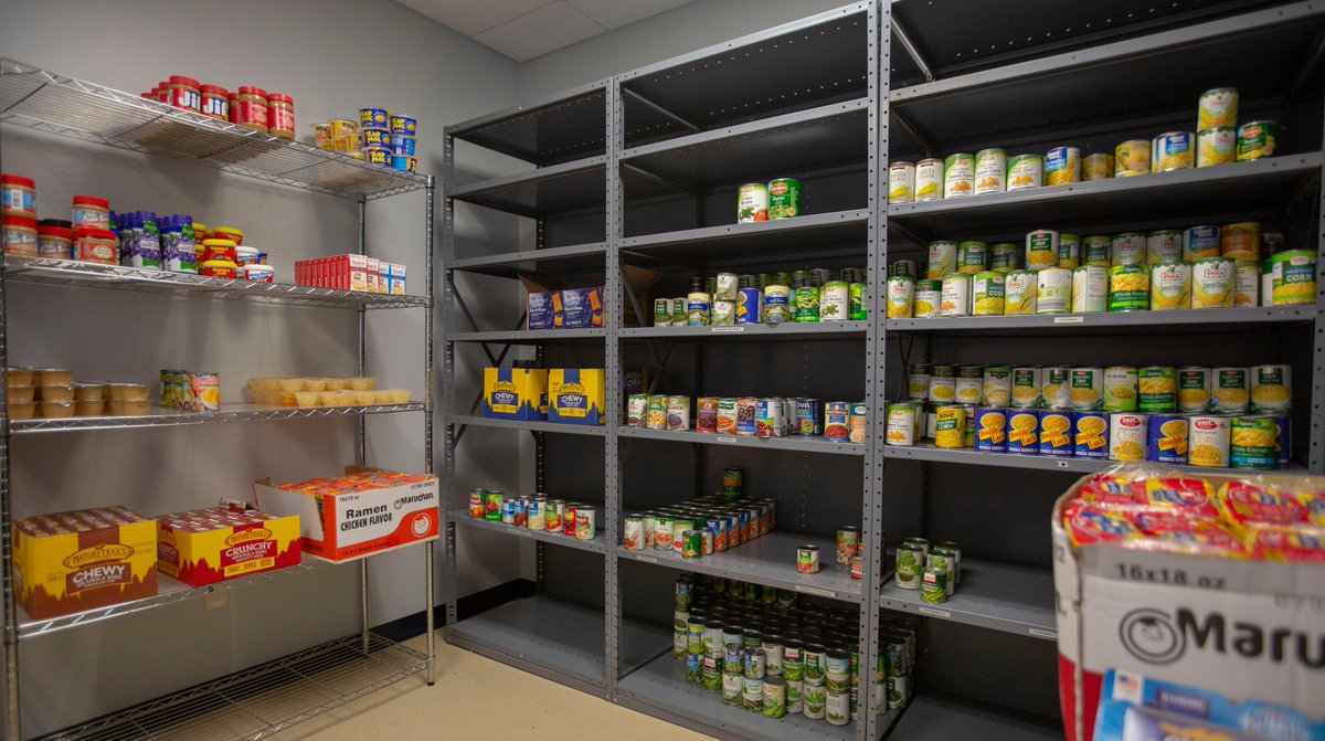 mountainview_dc's tweet image. It&apos;s hard to study when you&apos;re hungry. The MVC Food Pantry exists to help any students or community members in need. This free service is made possible thanks to your kind donations, MVC Family. To contribute, stop by @mvcstudentlife in the S Building. #NTxGivingDay #MVCCares